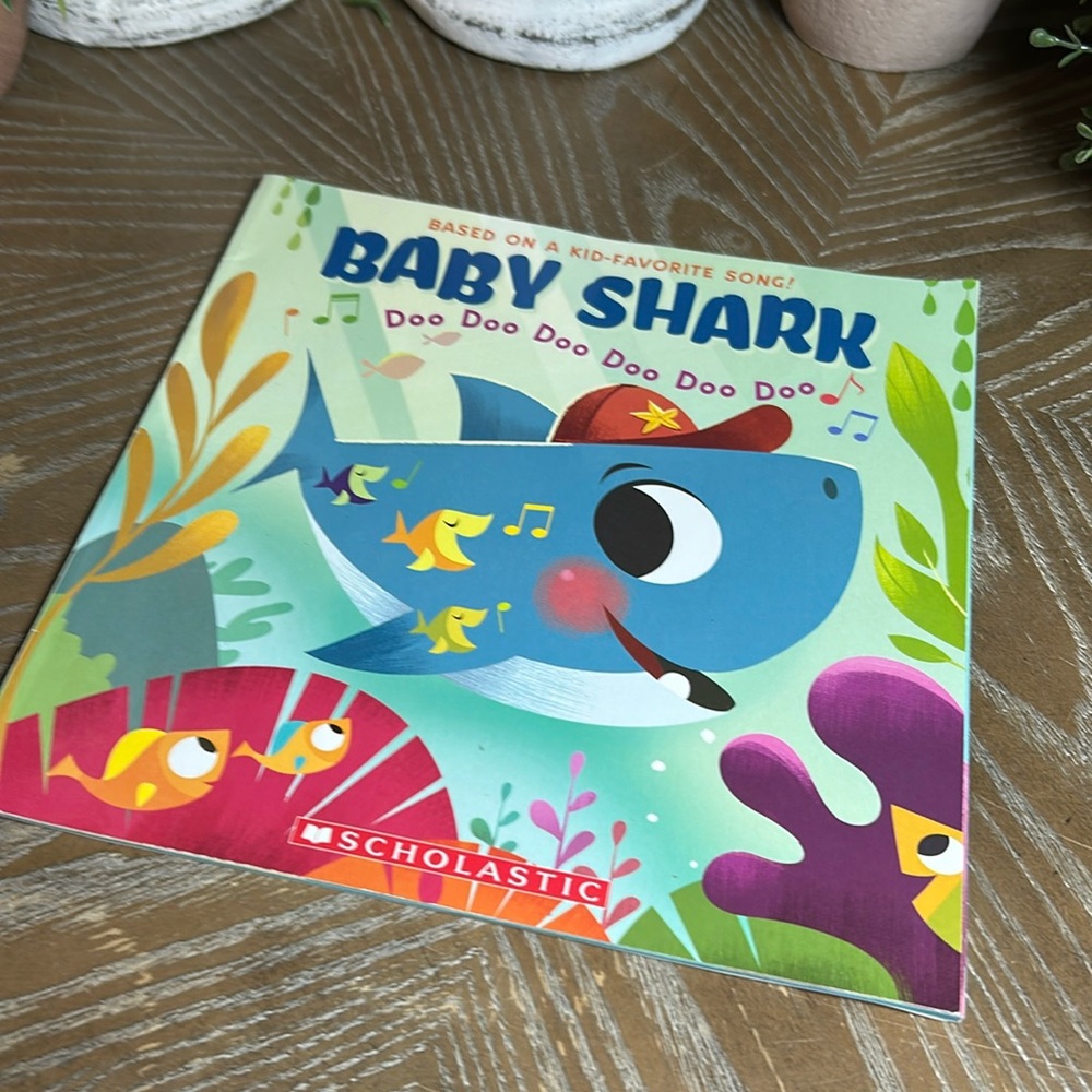Scholastic Baby Shark So g Children’s Book
